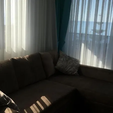 Oztas Suits Apt 6 Ladies Beach Appartement