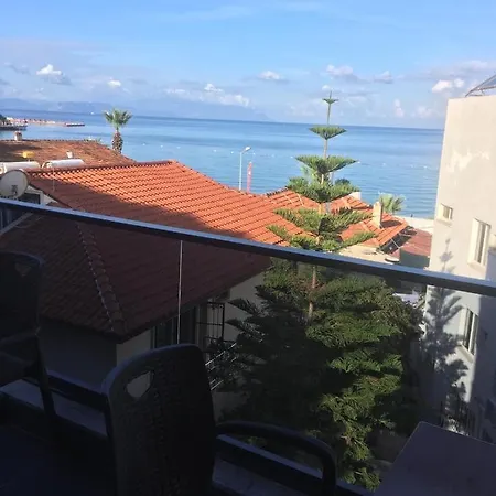 Oztas Suits Apt 6 Ladies Beach * קוסדסי